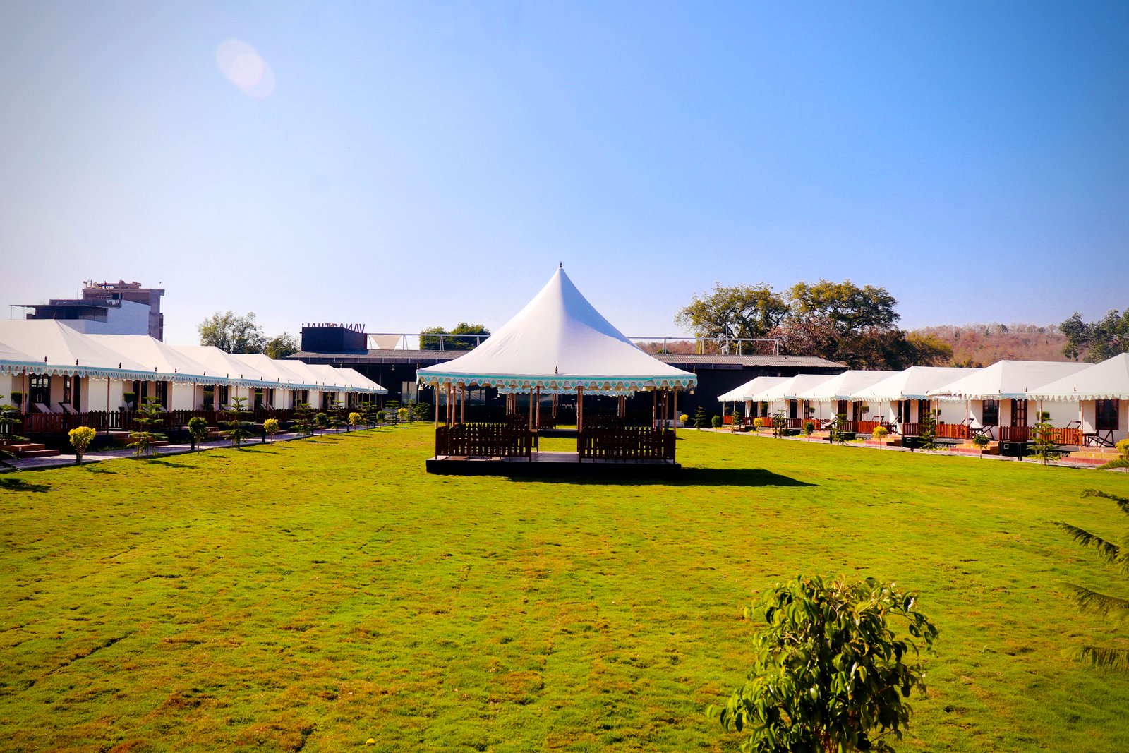 Garden Gazebo Sit-Out